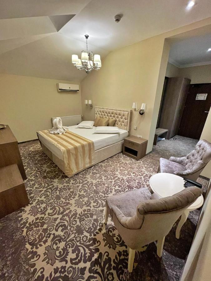 J'Adore Boutique Hotel Lugoj Dış mekan fotoğraf