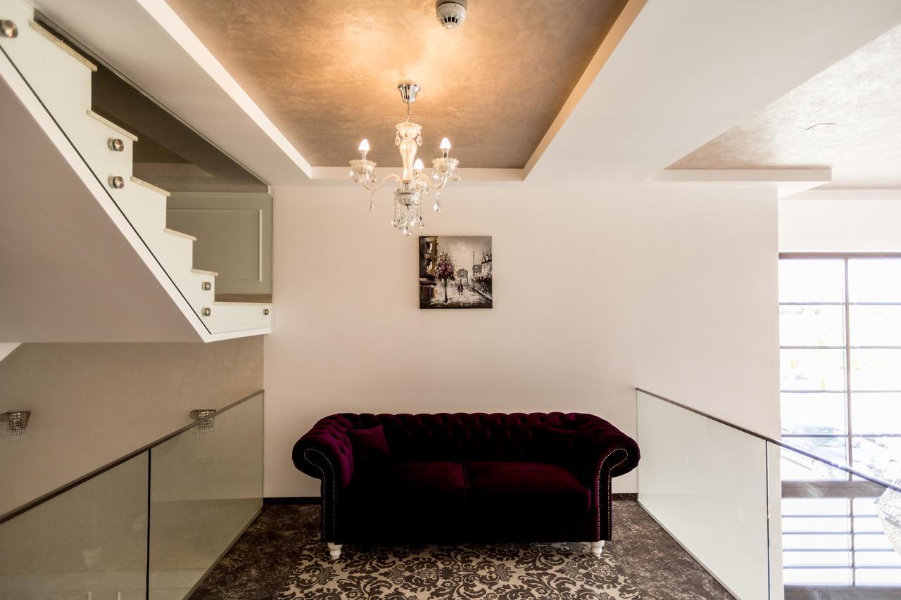 J'Adore Boutique Hotel Lugoj Dış mekan fotoğraf
