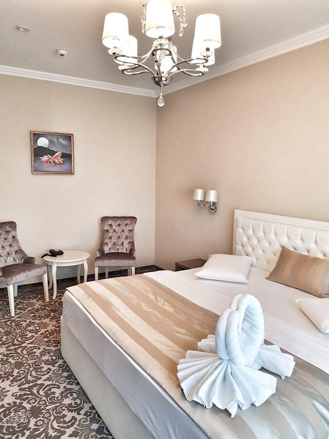 J'Adore Boutique Hotel Lugoj Dış mekan fotoğraf